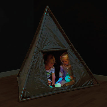 pyramid dark den
